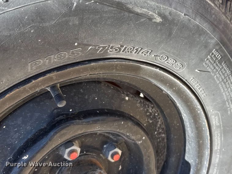 image for item ET1813 1999 Crafco EZ POUR 100D melter applicator