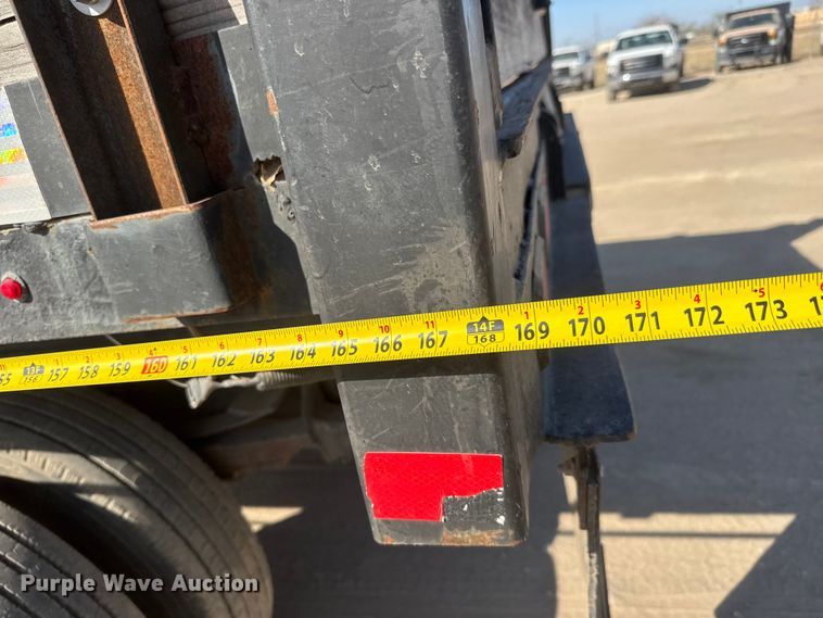 image for item ET1815 2000 GMC C6500 dump flatbed truck