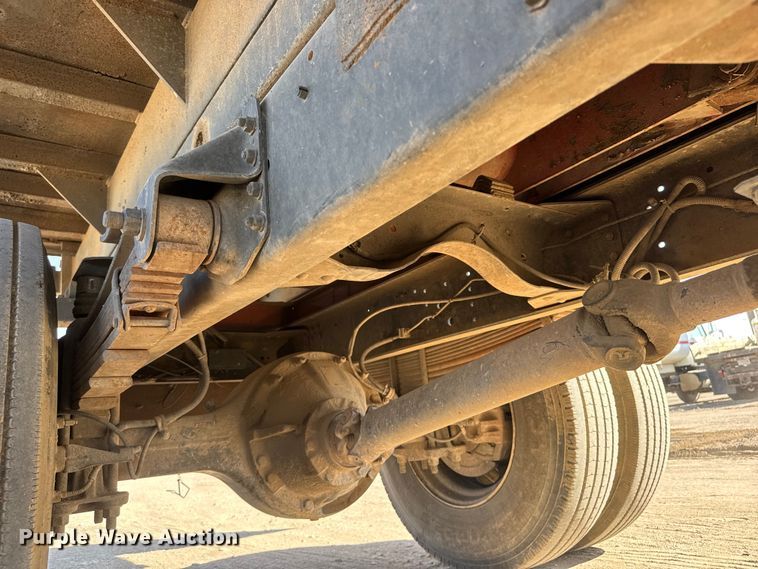 image for item ET1815 2000 GMC C6500 dump flatbed truck