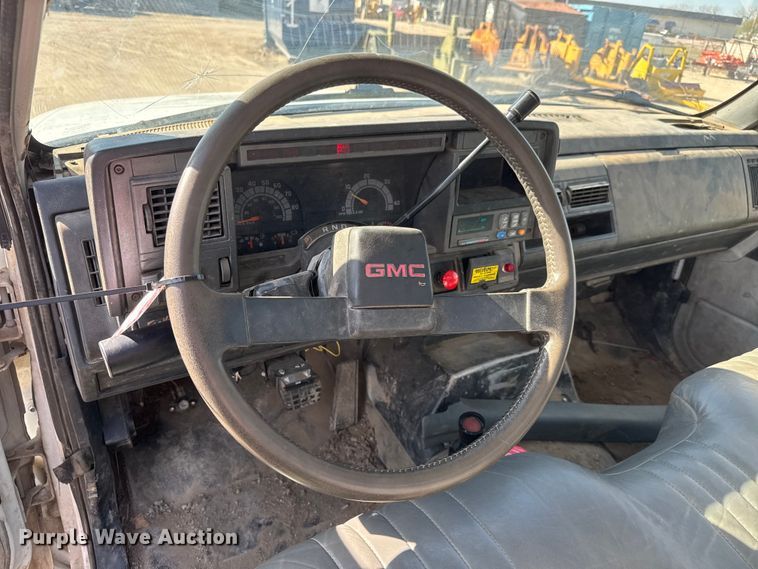 image for item ET1815 2000 GMC C6500 dump flatbed truck