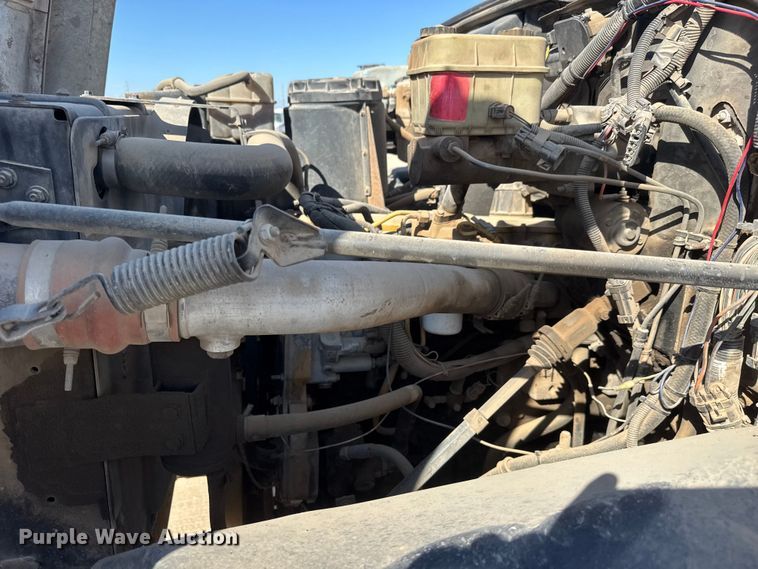 image for item ET1815 2000 GMC C6500 dump flatbed truck