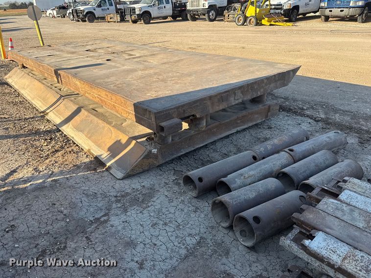 image for item ET1819 Trench box