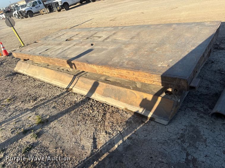 image for item ET1819 Trench box