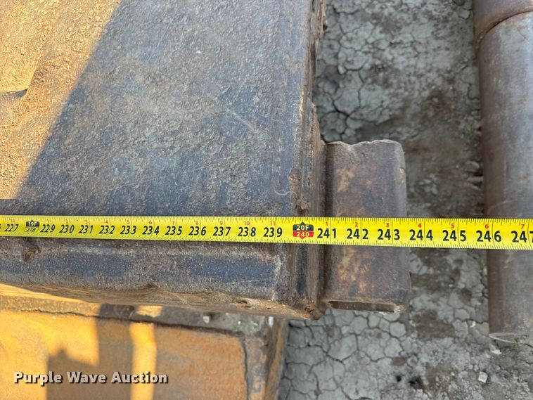 image for item ET1819 Trench box