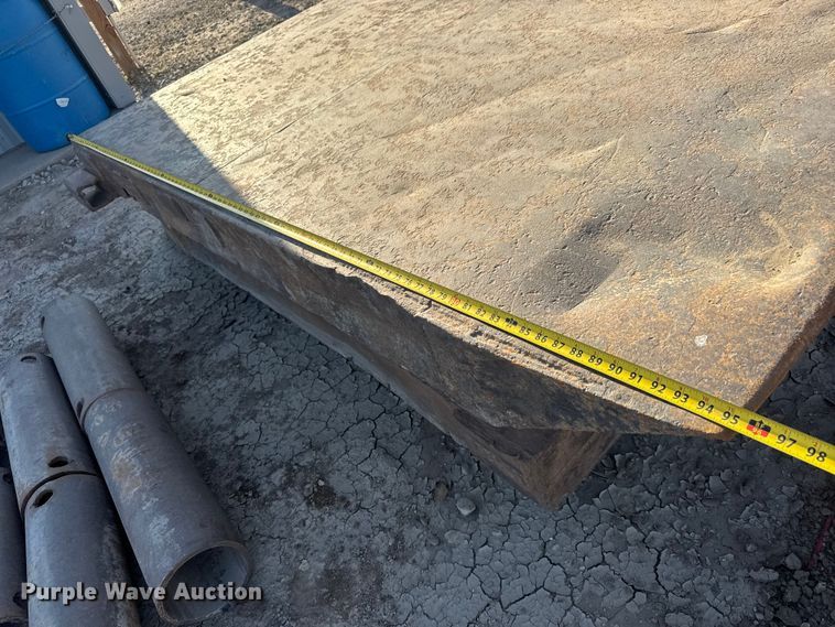 image for item ET1819 Trench box