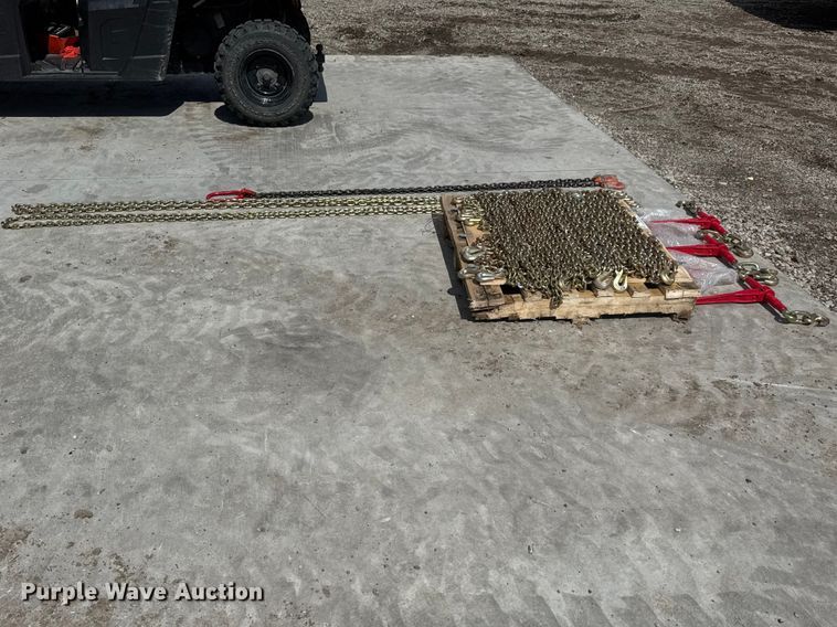 image for item ET1825 Chains