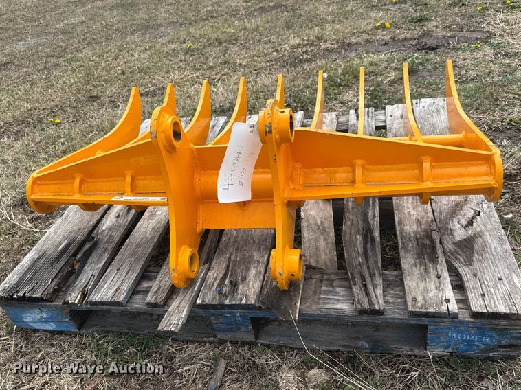 image for item ET1826 Excavator rake