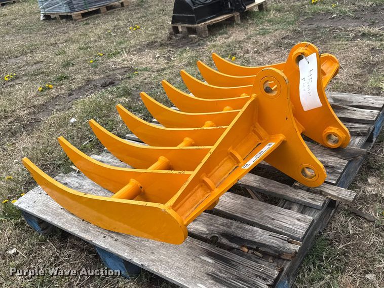 image for item ET1826 Excavator rake