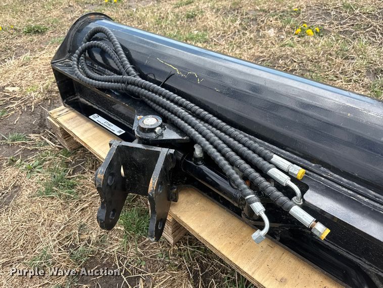 image for item ET1827 Excavator swivel bucket