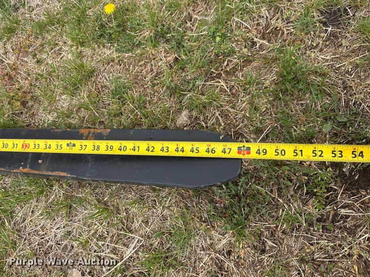 image for item ET1830 2025 Wolverine PFA-11-3300G skid steer forks