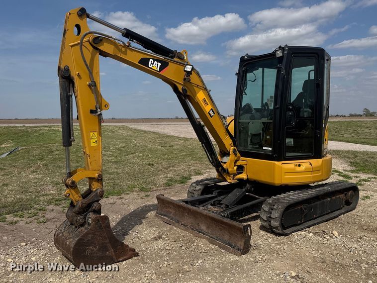image for item ET1848 2015 Caterpillar 303.5E2 CR mini excavator