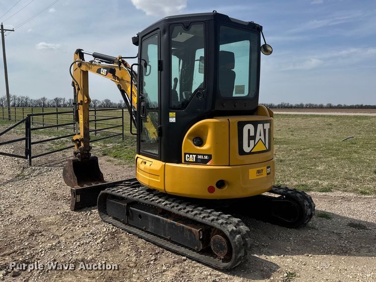 image for item ET1848 2015 Caterpillar 303.5E2 CR mini excavator