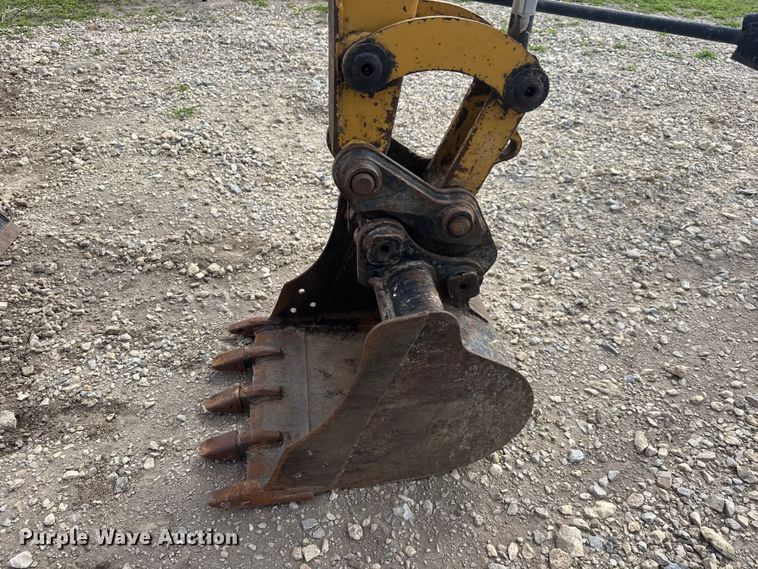 image for item ET1848 2015 Caterpillar 303.5E2 CR mini excavator