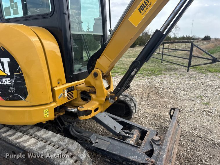 image for item ET1848 2015 Caterpillar 303.5E2 CR mini excavator