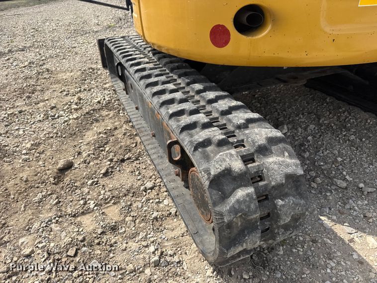 image for item ET1848 2015 Caterpillar 303.5E2 CR mini excavator