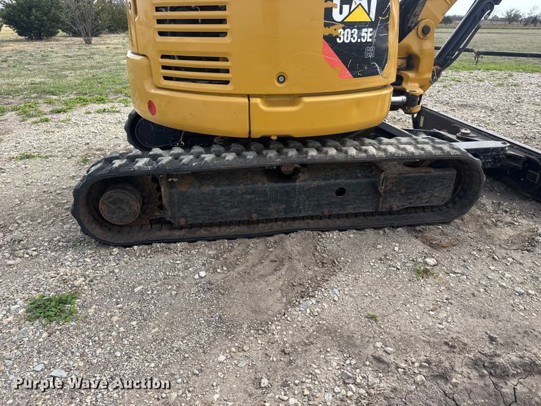 image for item ET1848 2015 Caterpillar 303.5E2 CR mini excavator