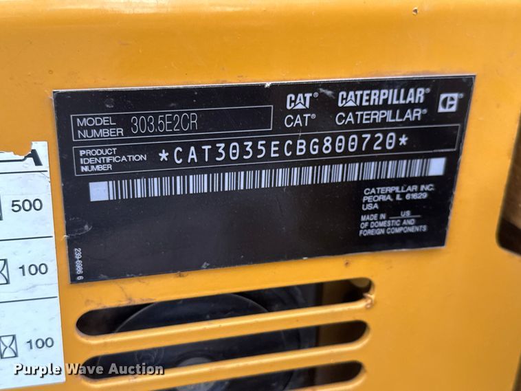 image for item ET1848 2015 Caterpillar 303.5E2 CR mini excavator