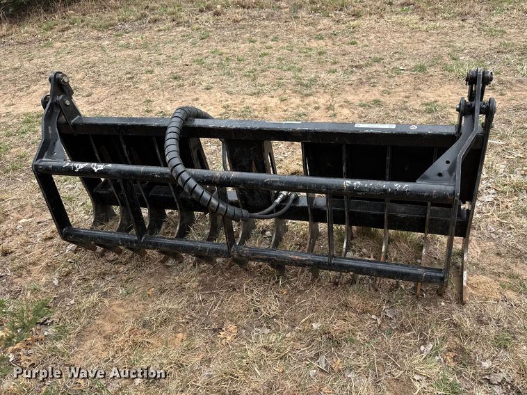 image for item ET1873 Land Pride skid steer grapple bucket
