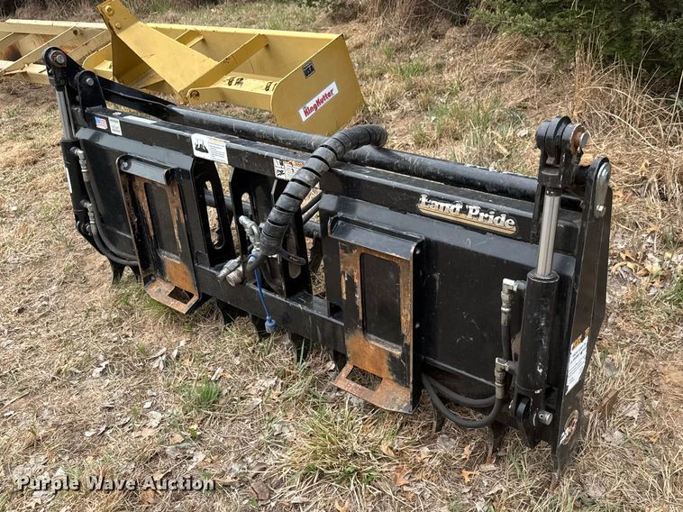 image for item ET1873 Land Pride skid steer grapple bucket