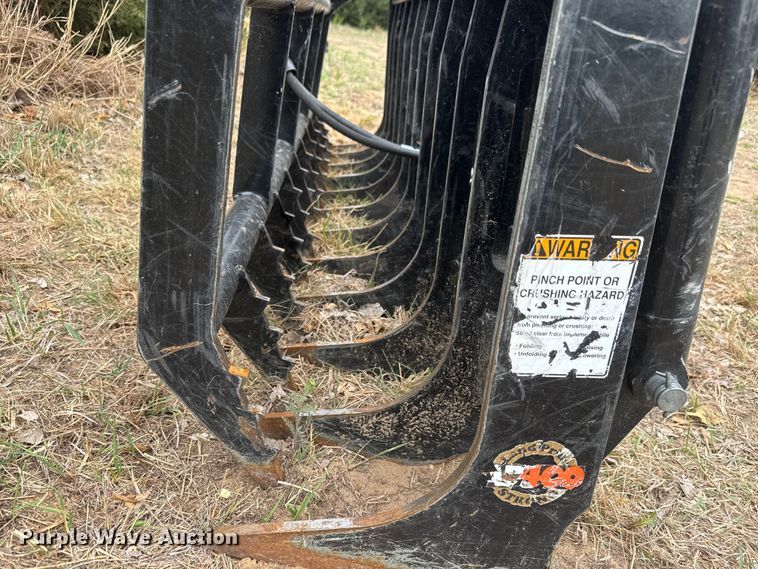image for item ET1873 Land Pride skid steer grapple bucket