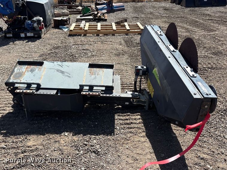 image for item EU0356 2017 Greentec LRS-2401-L skid steer tree saw