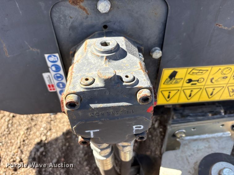 image for item EU0356 2017 Greentec LRS-2401-L skid steer tree saw