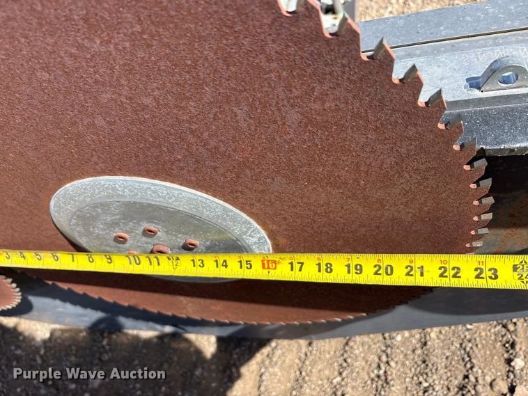 image for item EU0356 2017 Greentec LRS-2401-L skid steer tree saw