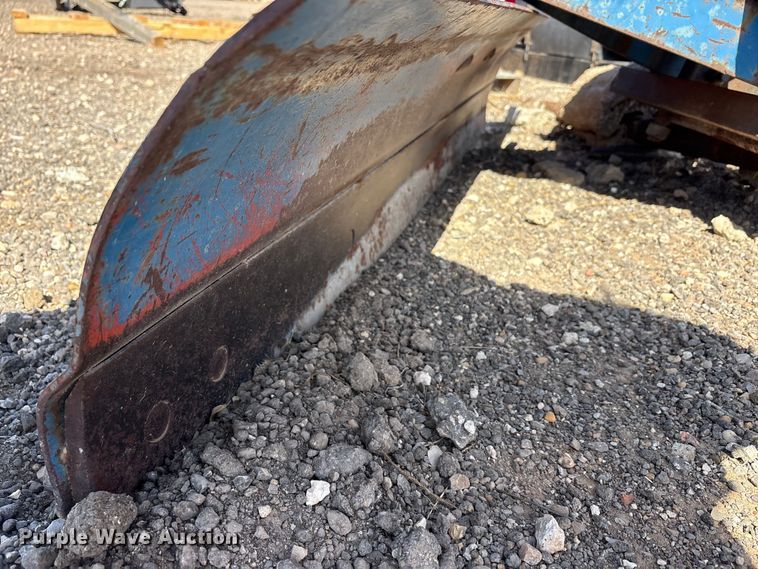 image for item EU0357 Three point blade
