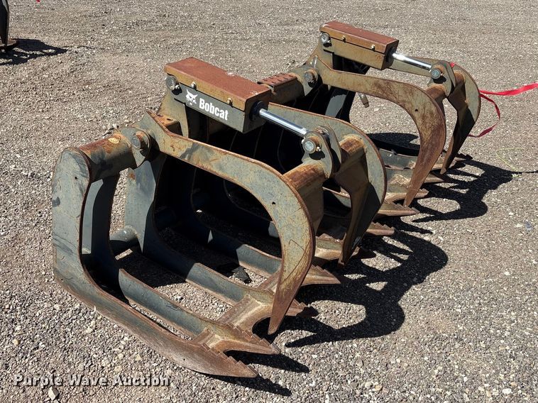 image for item EU0358 Bobcat GRPL-82-Root skid steer grapple bucket