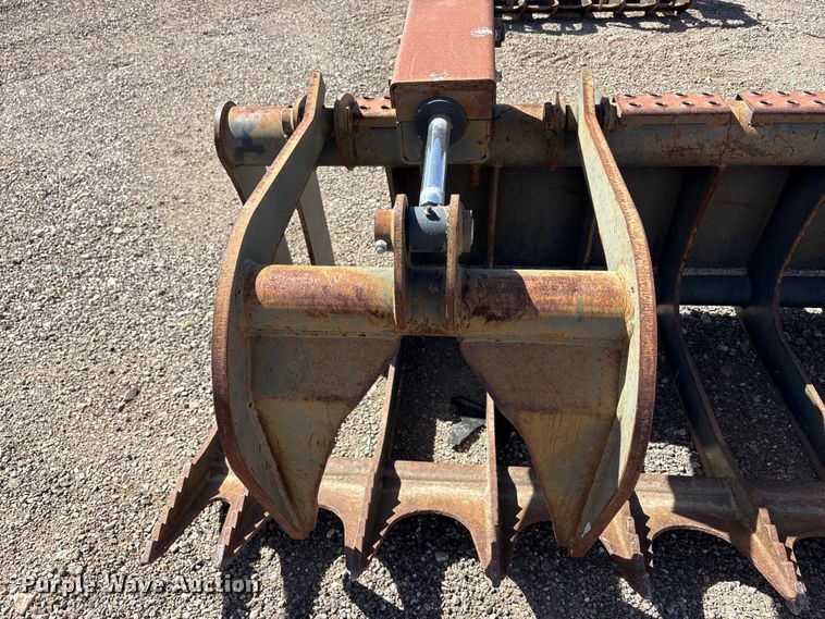 image for item EU0358 Bobcat GRPL-82-Root skid steer grapple bucket