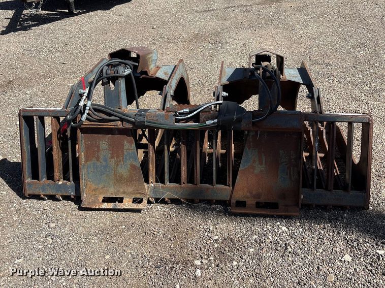 image for item EU0359 Skid steer grapple bucket