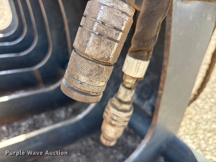 image for item EU0360 Bobcat GRPL 72 Root skid steer grapple bucket