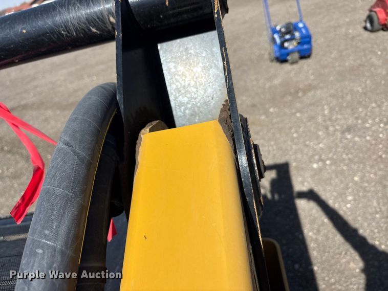 image for item EU0362 2018 Caterpillar 299D2 XHP tracked skid steer loader