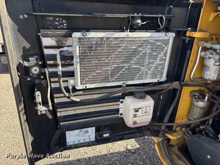 image for item EU0362 2018 Caterpillar 299D2 XHP tracked skid steer loader