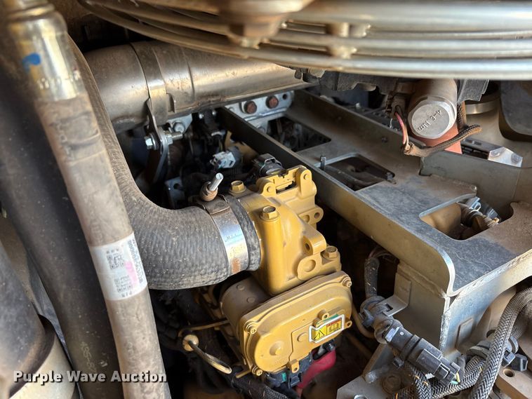 image for item EU0362 2018 Caterpillar 299D2 XHP tracked skid steer loader