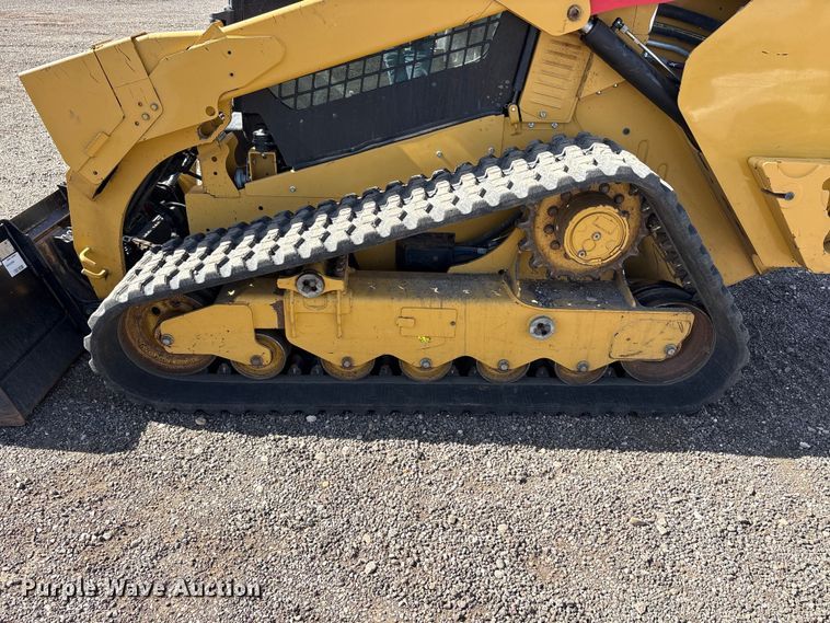 image for item EU0362 2018 Caterpillar 299D2 XHP tracked skid steer loader