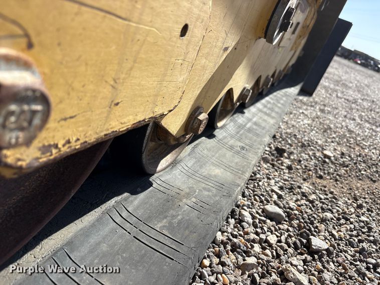 image for item EU0362 2018 Caterpillar 299D2 XHP tracked skid steer loader