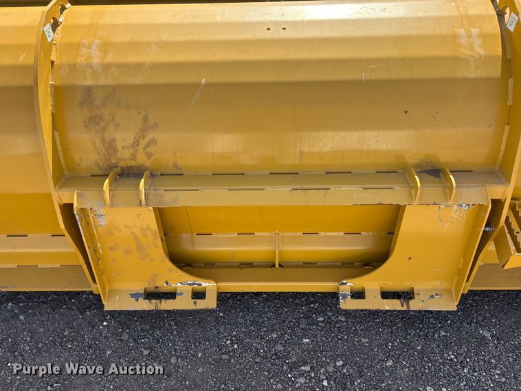 image for item EU0367 Caterpillar 479-8086 skid steer snow pusher