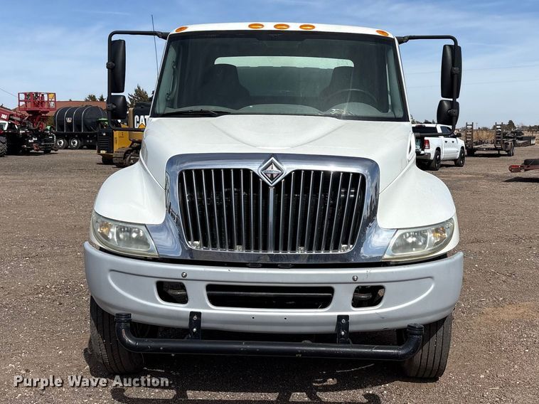 image for item EU0380 2006 International MA015 water truck