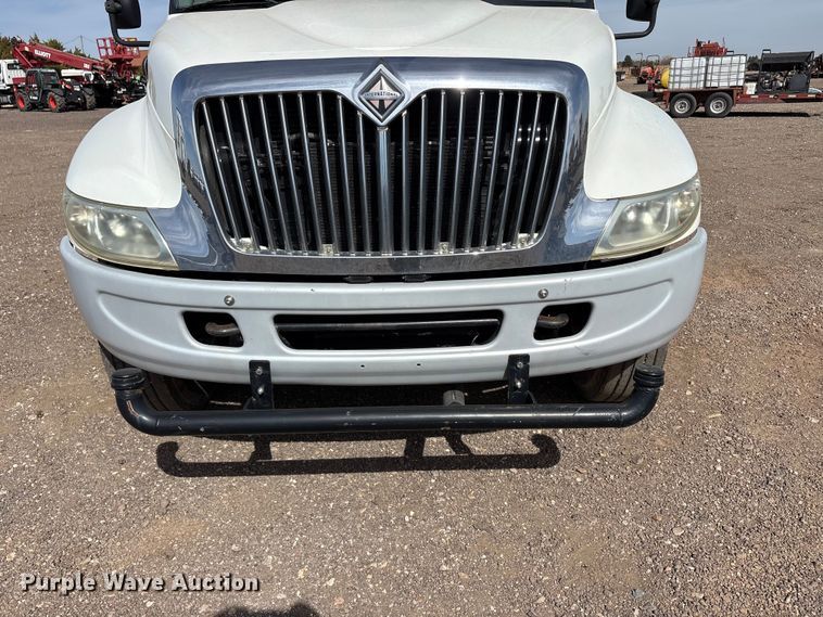 image for item EU0380 2006 International MA015 water truck