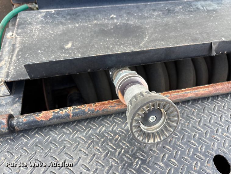 image for item EU0380 2006 International MA015 water truck