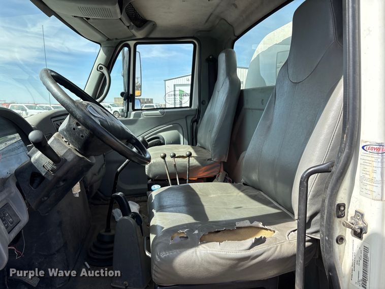 image for item EU0380 2006 International MA015 water truck