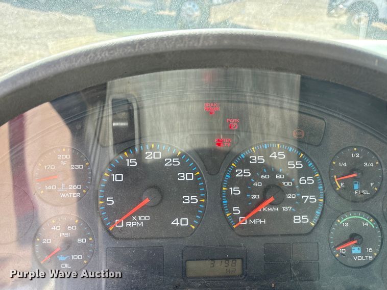 image for item EU0380 2006 International MA015 water truck