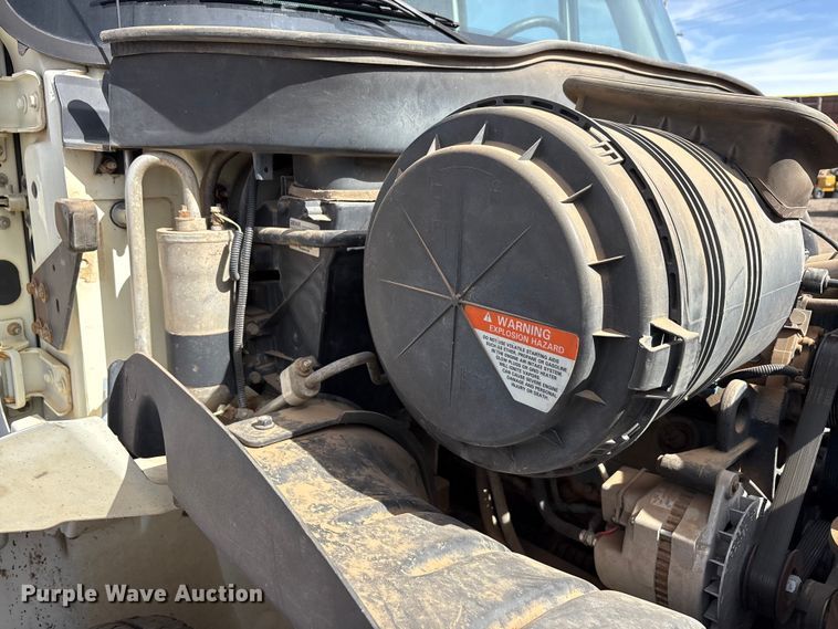 image for item EU0380 2006 International MA015 water truck