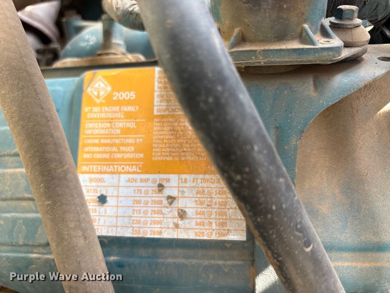 image for item EU0380 2006 International MA015 water truck