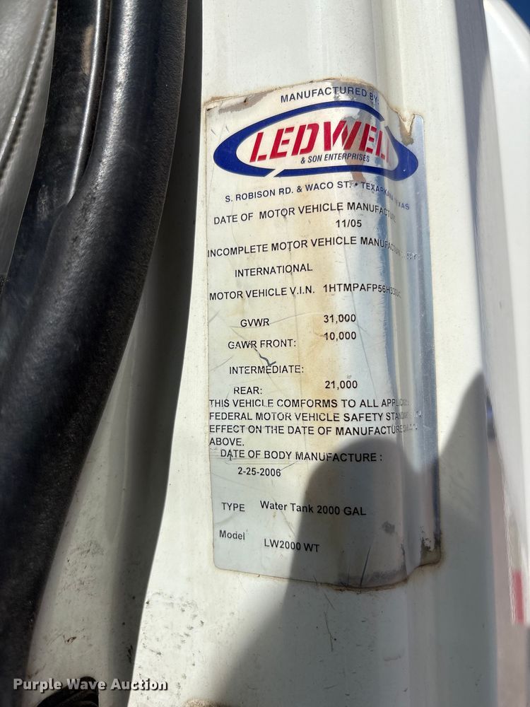 image for item EU0380 2006 International MA015 water truck