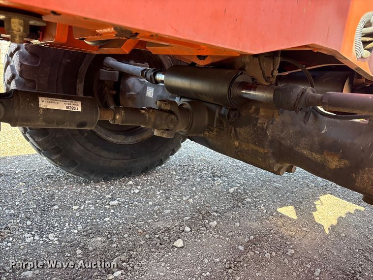 image for item EU0398 2011 JLG 10054 telehandler