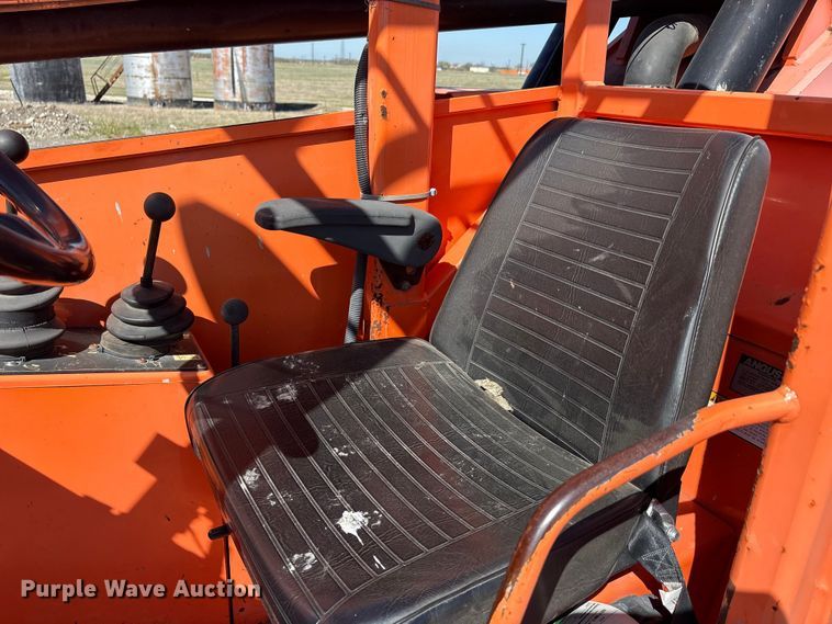 image for item EU0398 2011 JLG 10054 telehandler