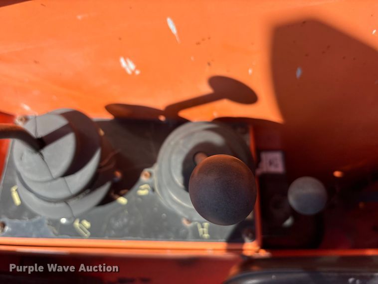 image for item EU0398 2011 JLG 10054 telehandler