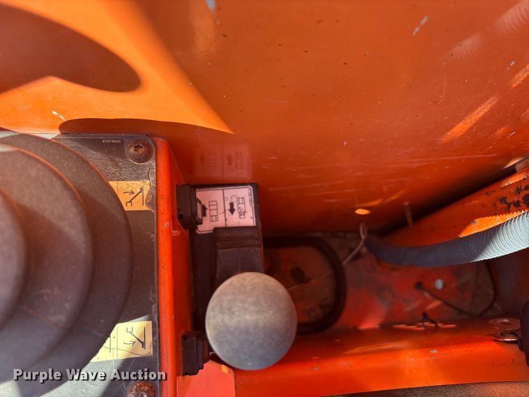 image for item EU0398 2011 JLG 10054 telehandler